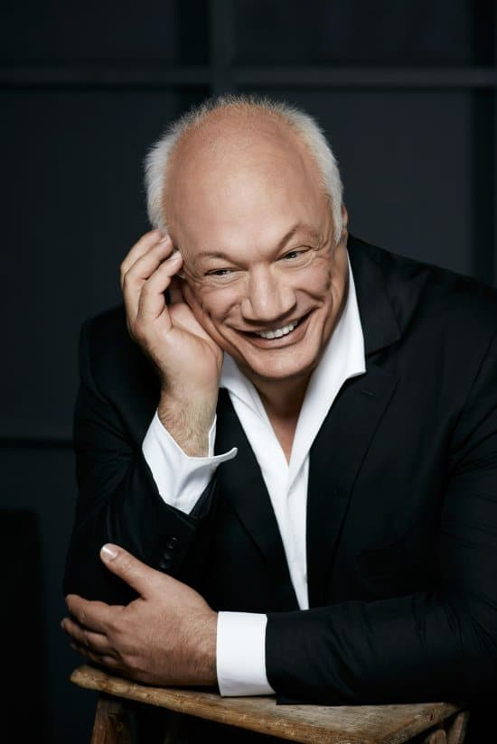 Portrait de Éric-Emmanuel Schmitt