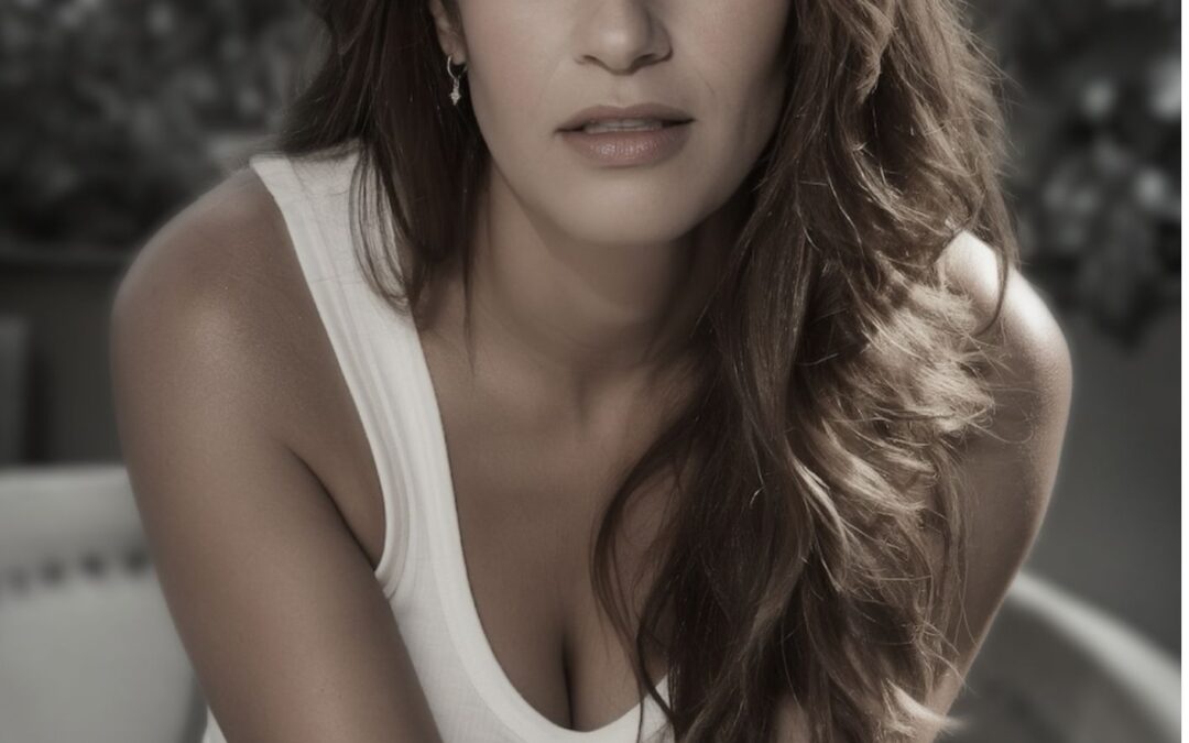 Elisa Tovati au Festival Littéraire de Cannes 2027